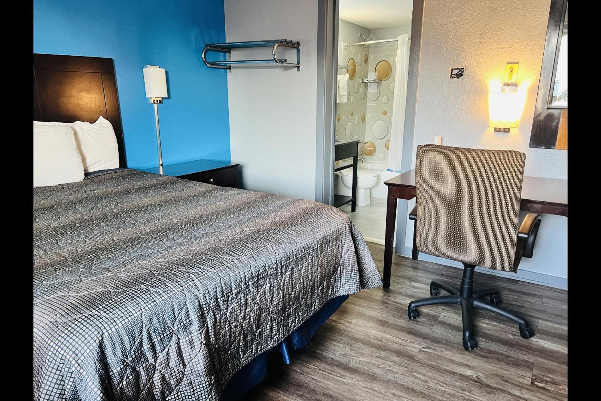 Executive Inn By Belvilla Owatonna Hwy 35 ภายนอก รูปภาพ