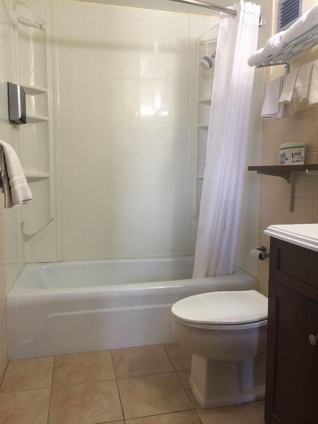 Executive Inn By Belvilla Owatonna Hwy 35 ภายนอก รูปภาพ